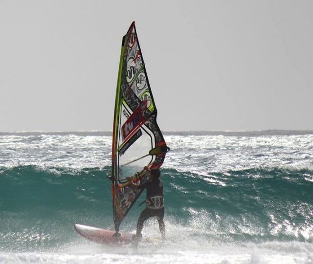 busca las mejores olas.jpg
